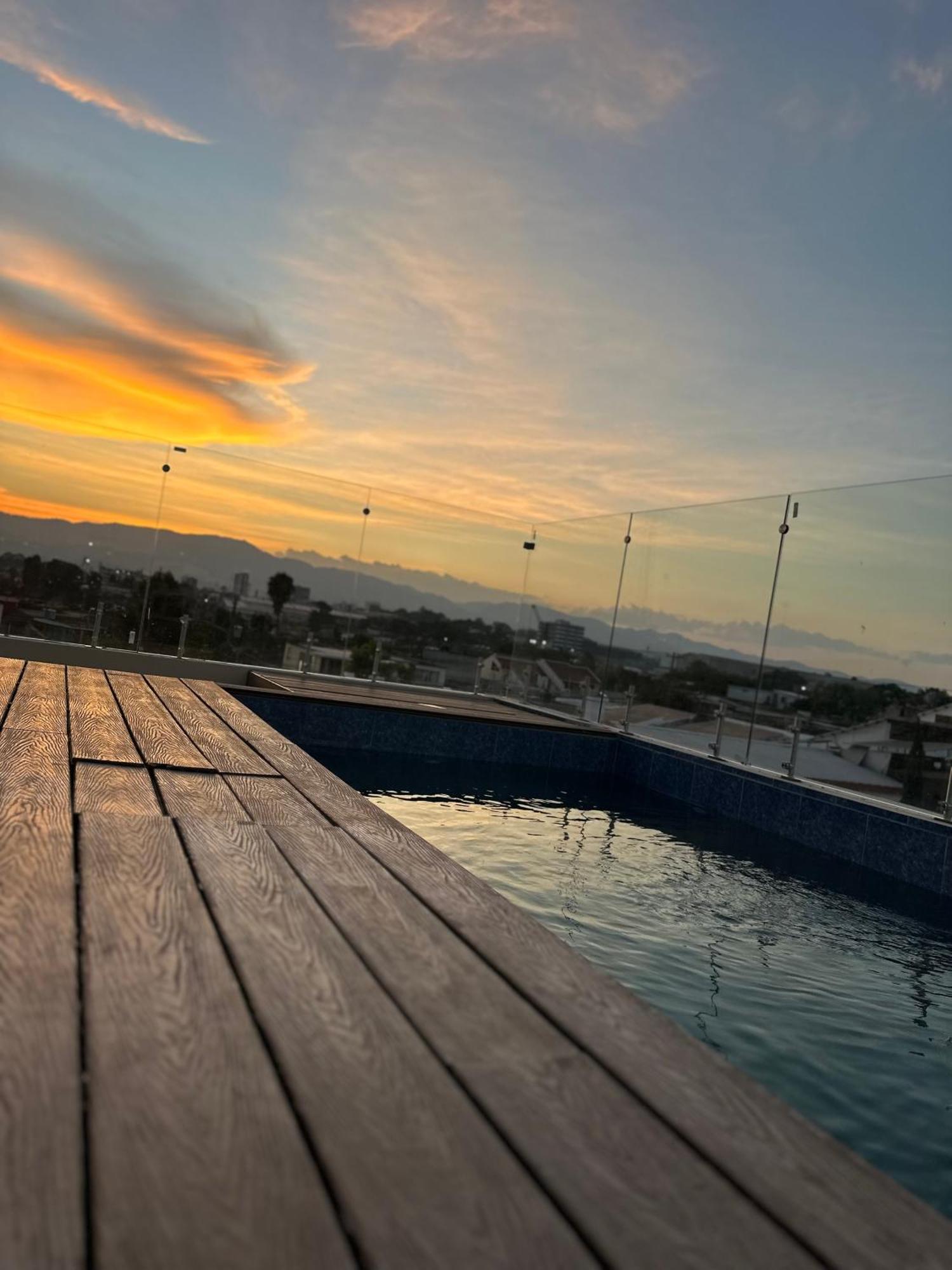 Sky Garden Hotel Guatemala-Stad Buitenkant foto